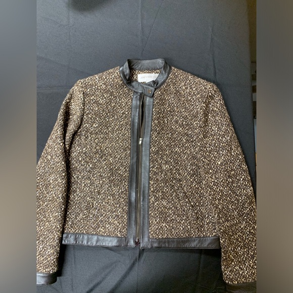Jones New York Women’s Jacket  100% brown Leather trim.Size:10. Like New - Picture 6 of 8